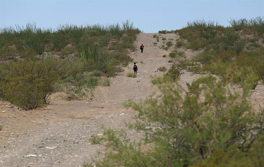 Los operativos en la frontera México-EEUU empujan a los migrantes a cruzar por el desierto
