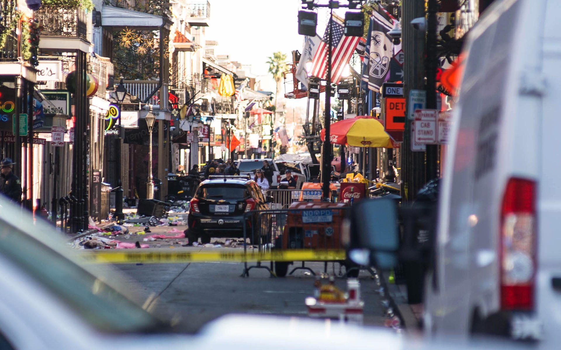 FBI investiga atropello en Nueva Orleans como ataque terrorista y busca a más implicados