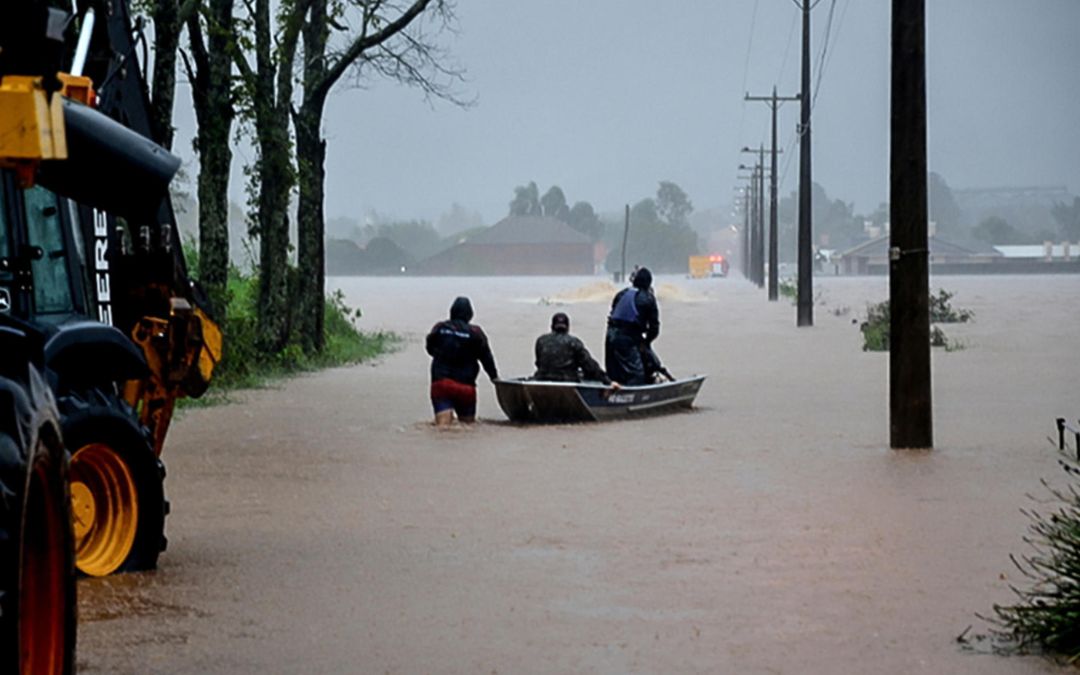 Al menos 8 muertos y 21 desaparecidos por las lluvias en el sur de Brasil
