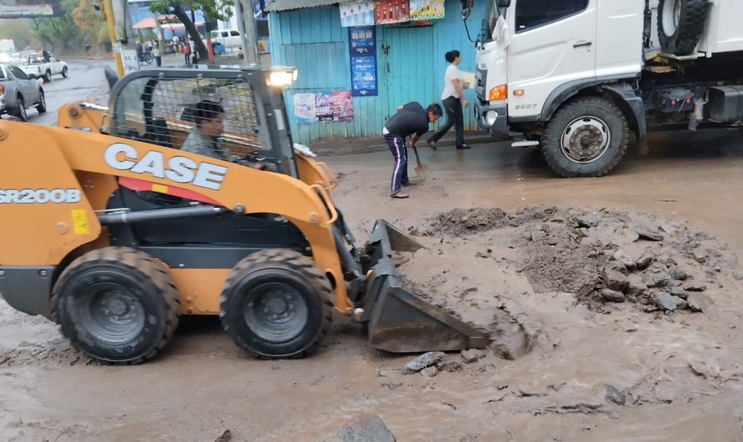 Lluvias causan daños en 17 colegios en Matagalpa y afecta casa cural en Ocotal
