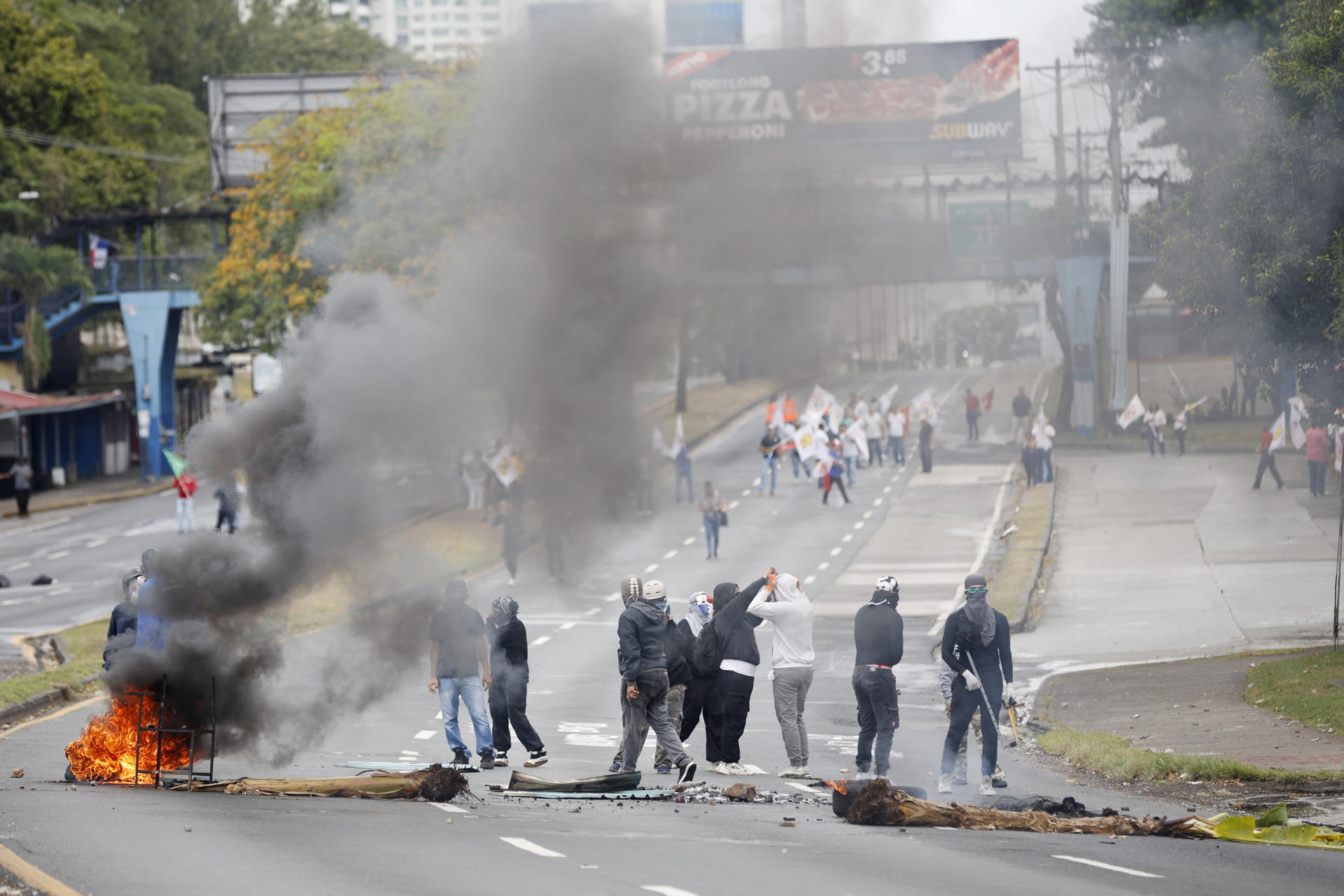 Sindicatos de docentes hacen huelga en Panamá contra la reforma a la seguridad social