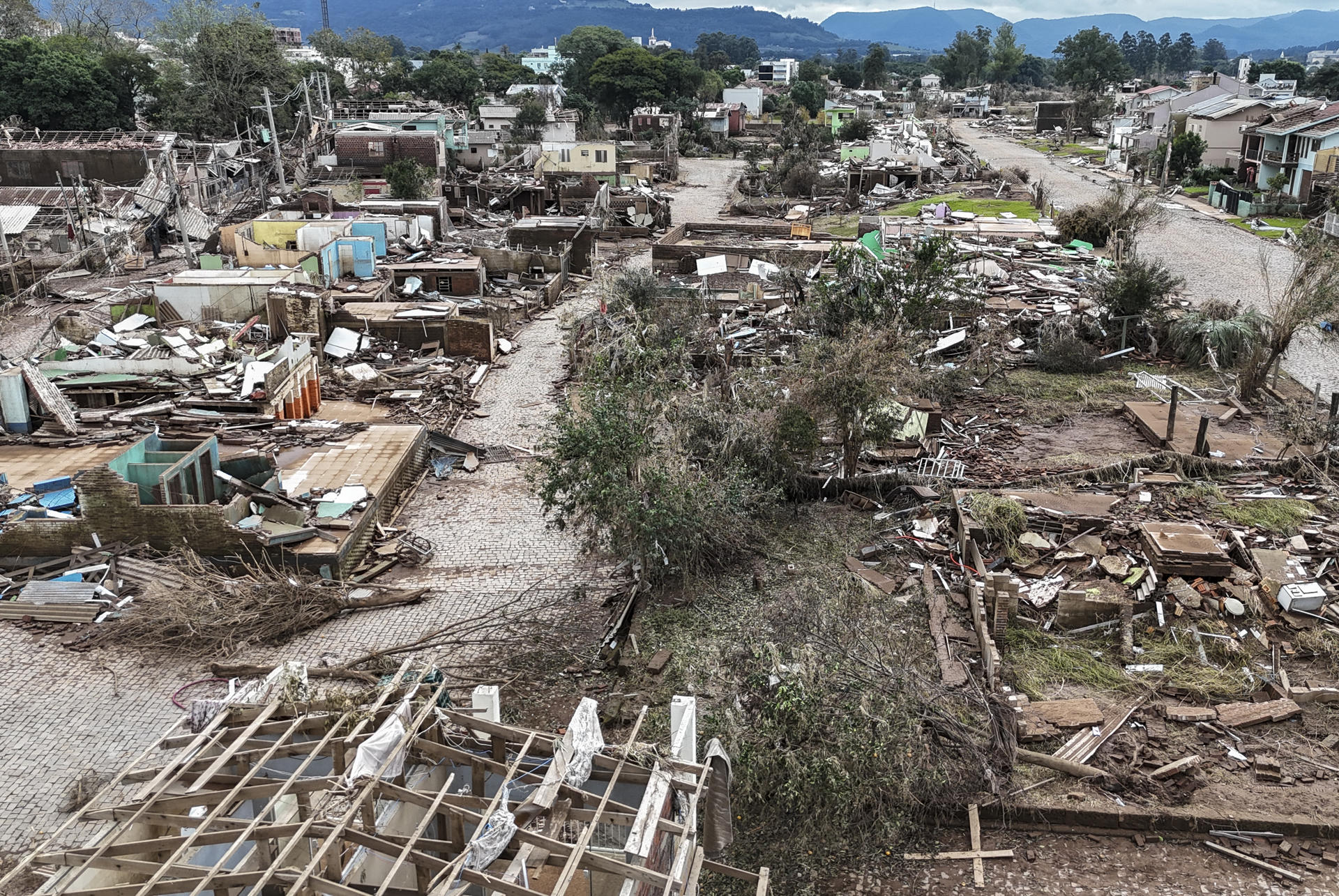 Muertos en el sur de Brasil suman 116 y el Gobierno alerta de más lluvias el fin de semana