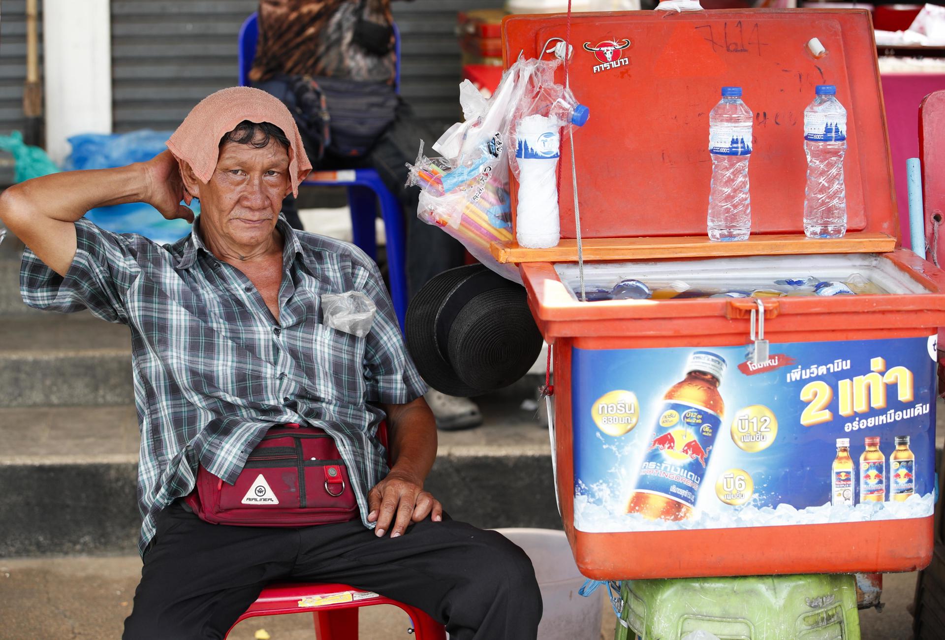 El calor extremo provoca la suspensión de clases en Filipinas y una alerta en Tailandia