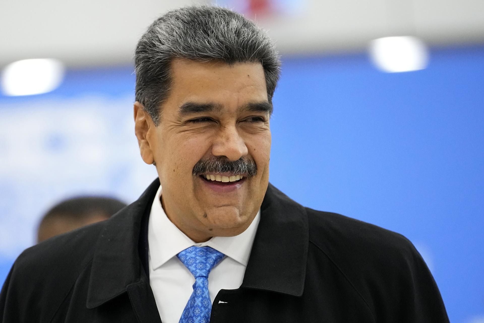 Maduro tilda de «progresista» ley que ordena 30 años de prisión a quien promueva sanciones