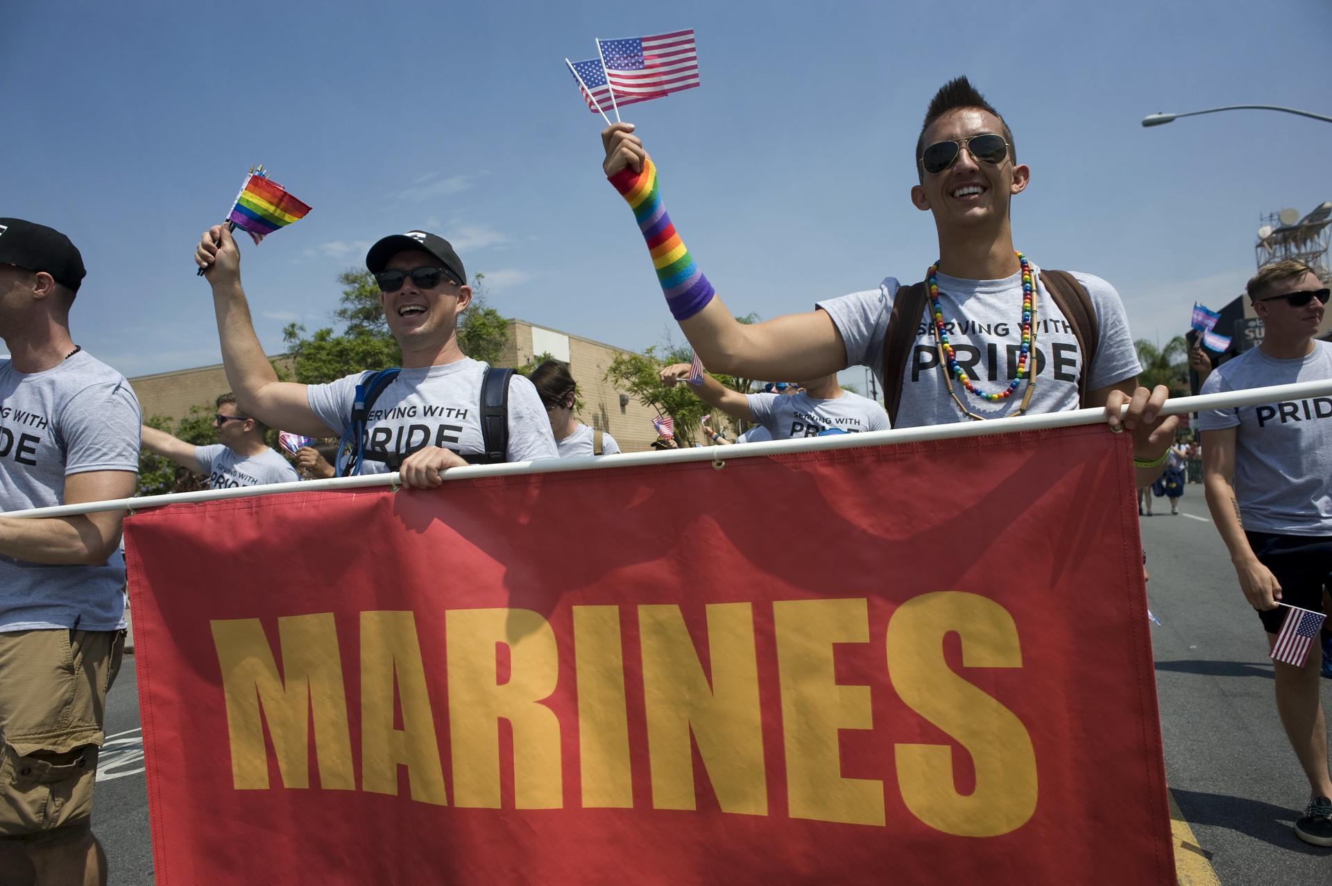 Biden indulta a veteranos condenados por una ley militar que vetaba las relaciones gays