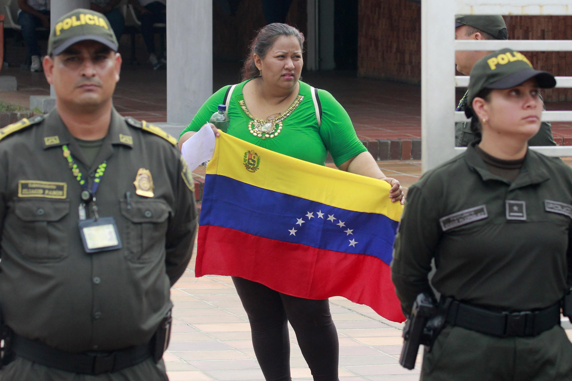 Por una «Venezuela libre», la consigna de los votantes en la frontera con Colombia