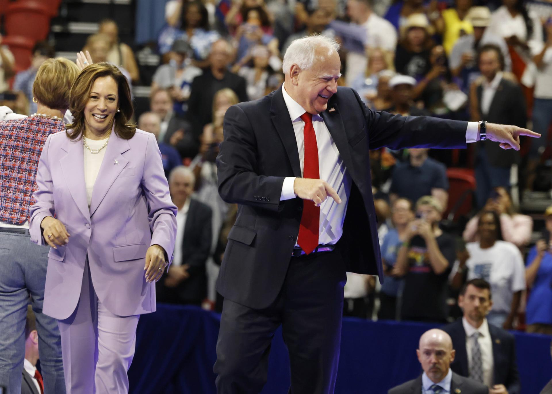 Harris apuesta en Las Vegas por la clase trabajadora y da prioridad a la economía