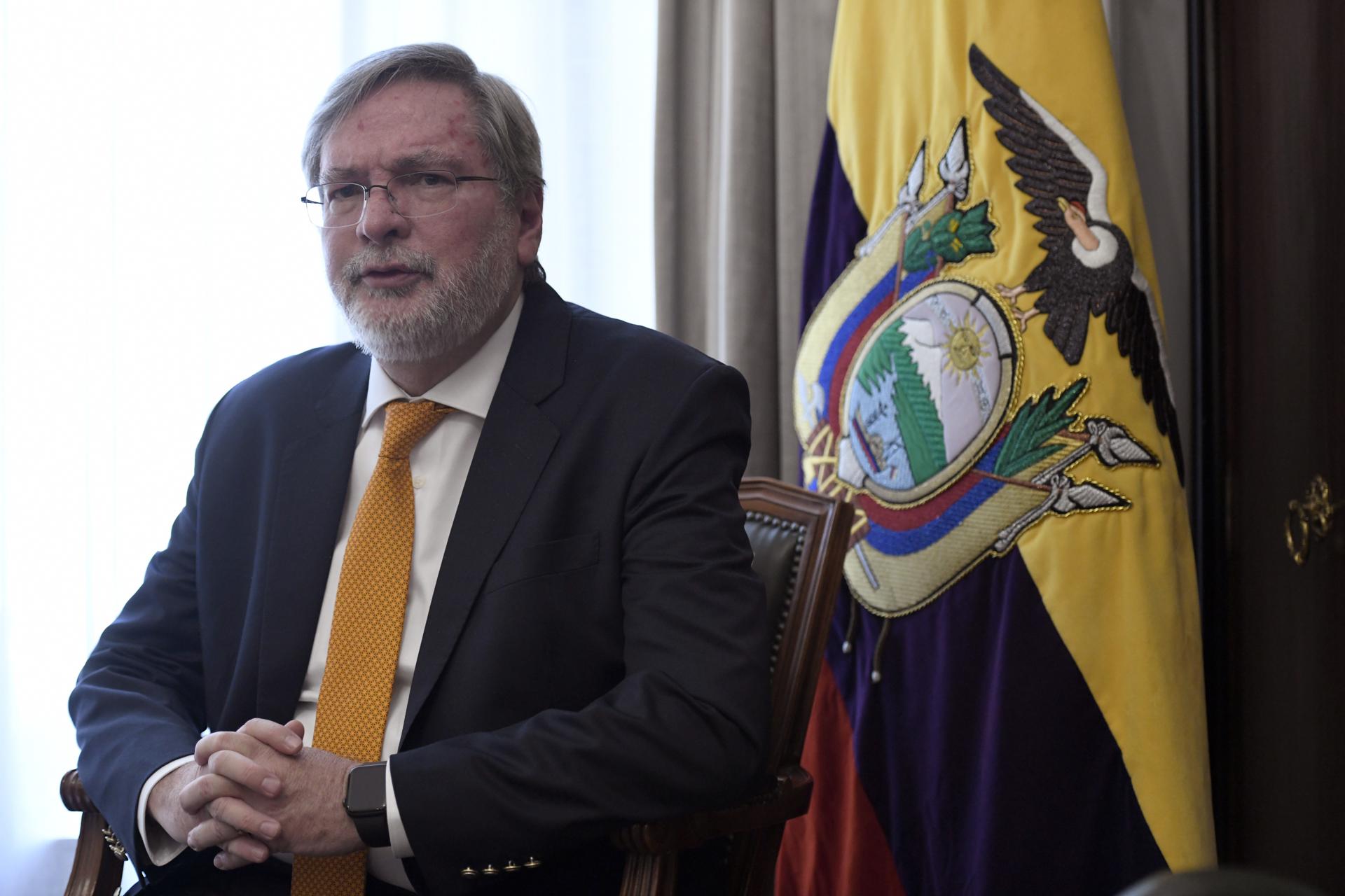 Ecuador defiende que el asalto a la embajada de México fue un acto «excepcional»