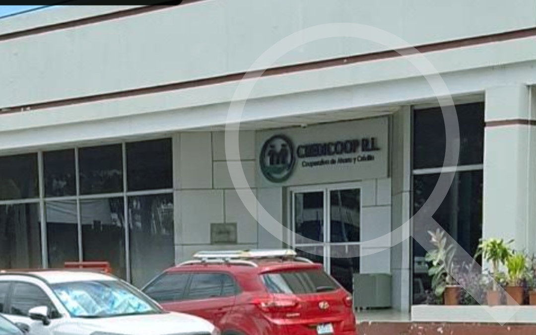 El régimen entra al negocio del cambio de dólares con Credicoop, la cooperativa creada para el blanqueo de capital