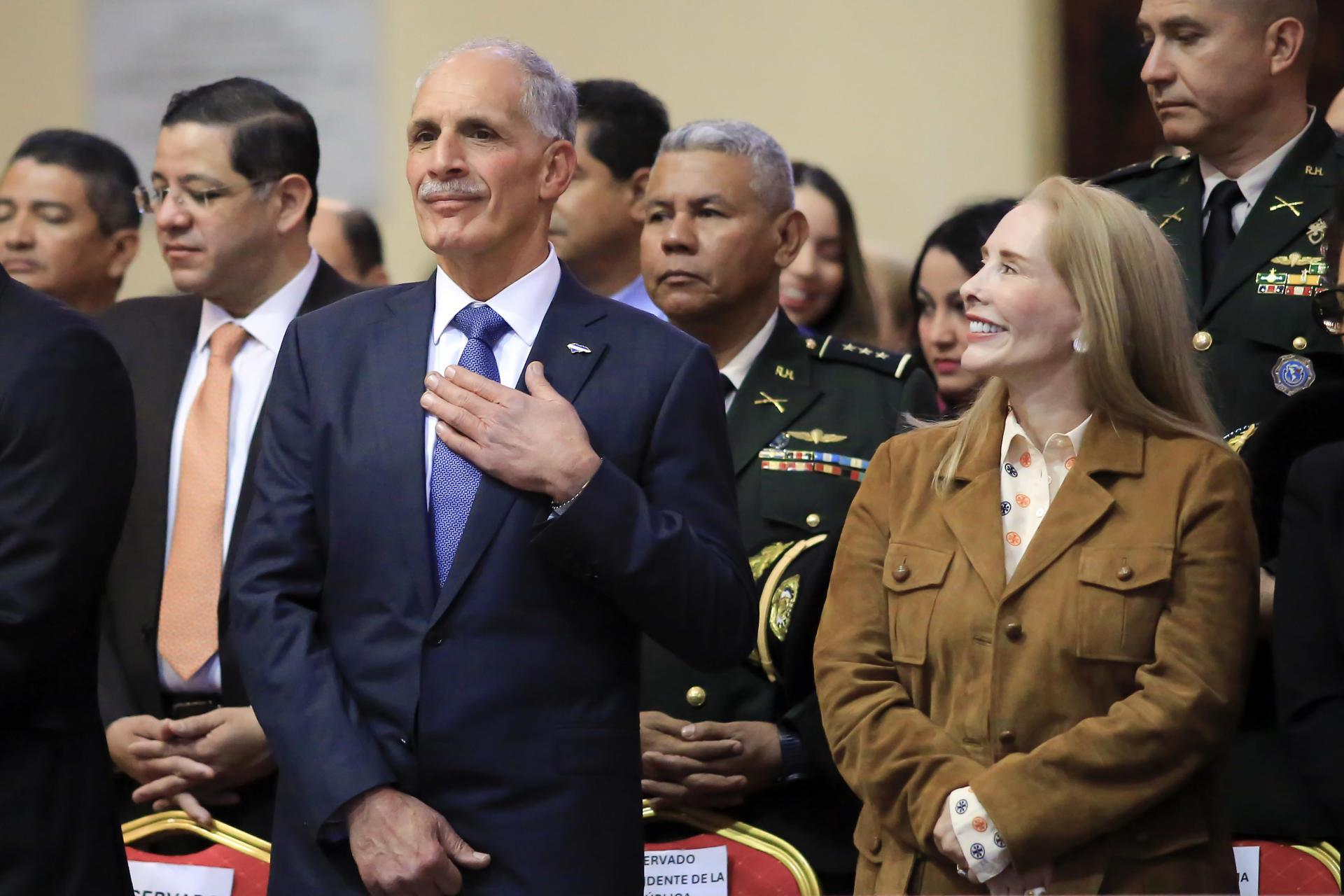 Asfura viaja a EE.UU. para reunirse con Trump: migración y comercio en la agenda bilateral