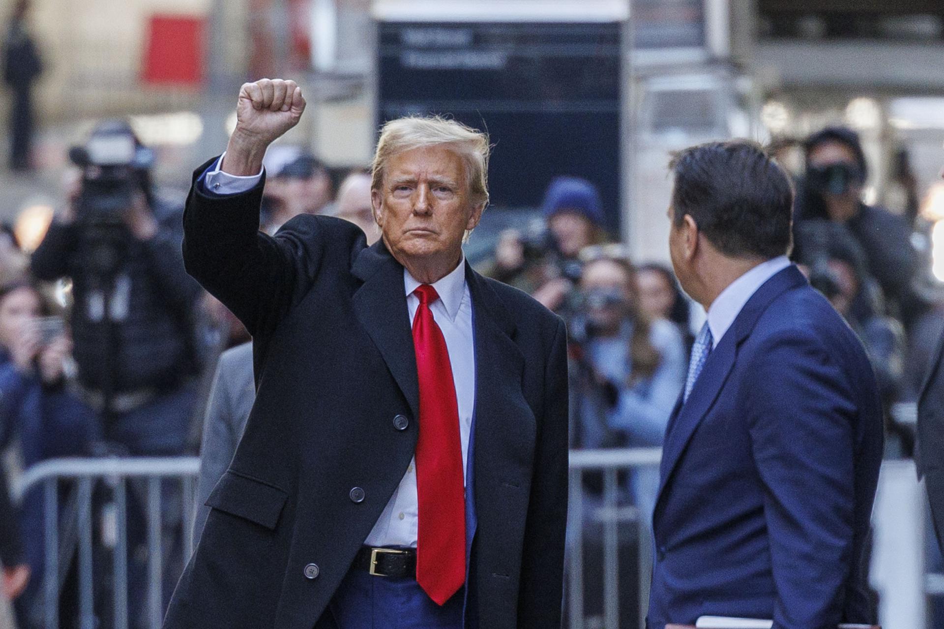 El expresidente Trump demandará al juez de su próximo juicio en Nueva York en otro intento para aplazarlo