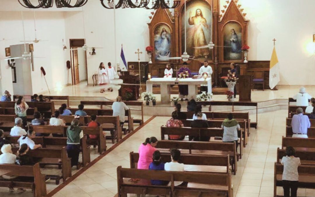 La Iglesia Divina Misericordia, seis años después del ataque: misas bajo vigilancia, tensión y homilías «suaves»