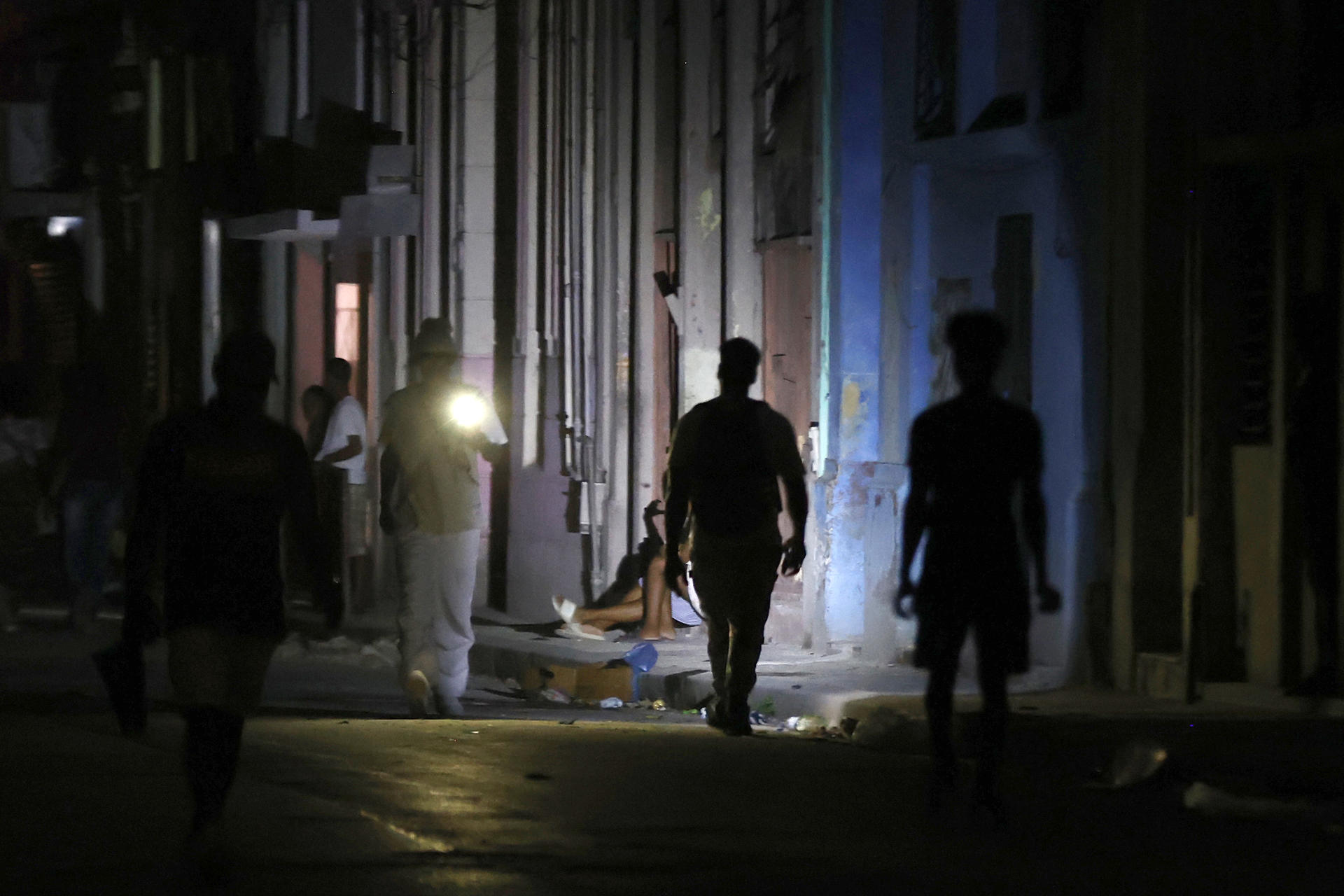 El mayor apagón de este martes en Cuba desconectará simultáneamente a un 62 % de la isla