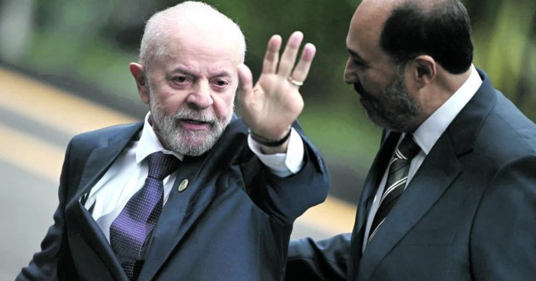 Lula recibe a un primer grupo de 228 brasileños repatriados desde el Líbano por la guerra