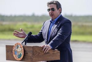 DeSantis avisa que el fallo contra ‘Alligator Alcatraz’ no desalentará las deportaciones