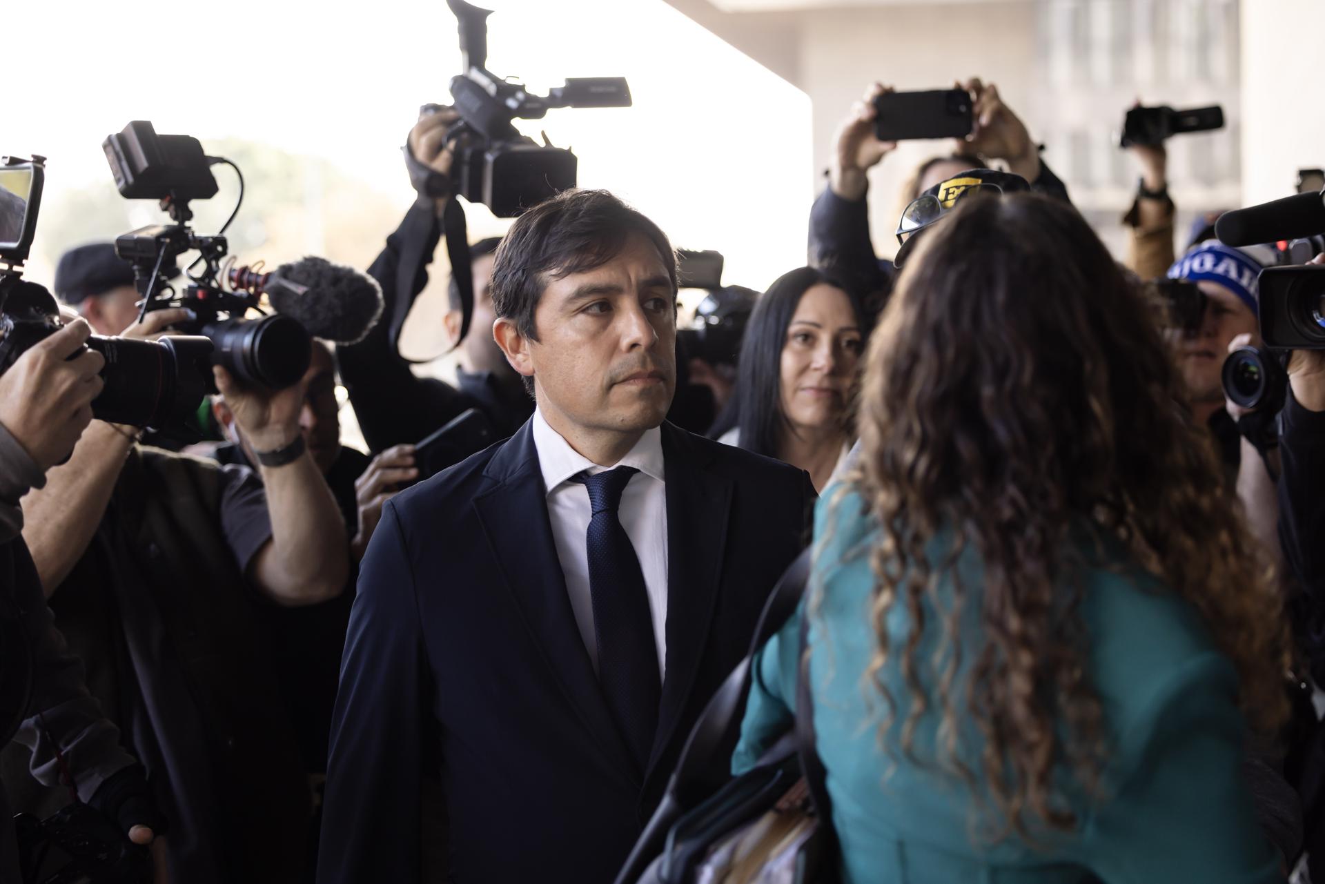 El médico culpable de dar ketamina a Matthew Perry es sentenciado a 30 meses de prisión