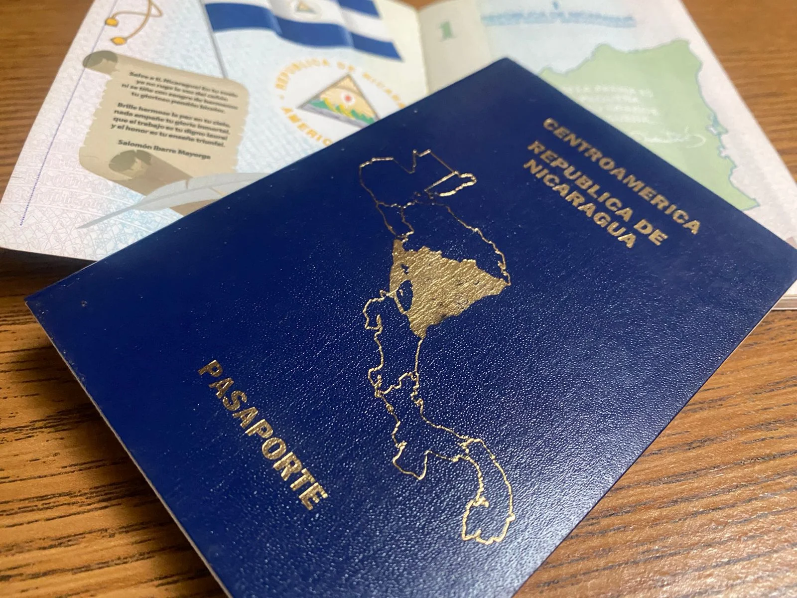 Migración centraliza en Managua la renovación de pasaportes a nicaragüenses en el extranjero