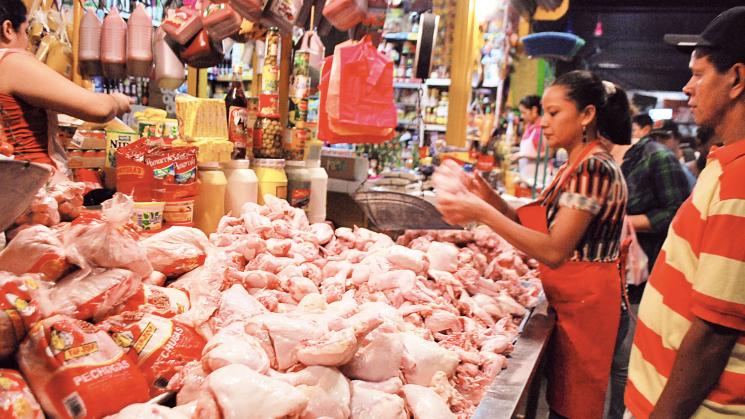 El pollo se dispara: la libra ya se vende entre 75 y 92 córdobas