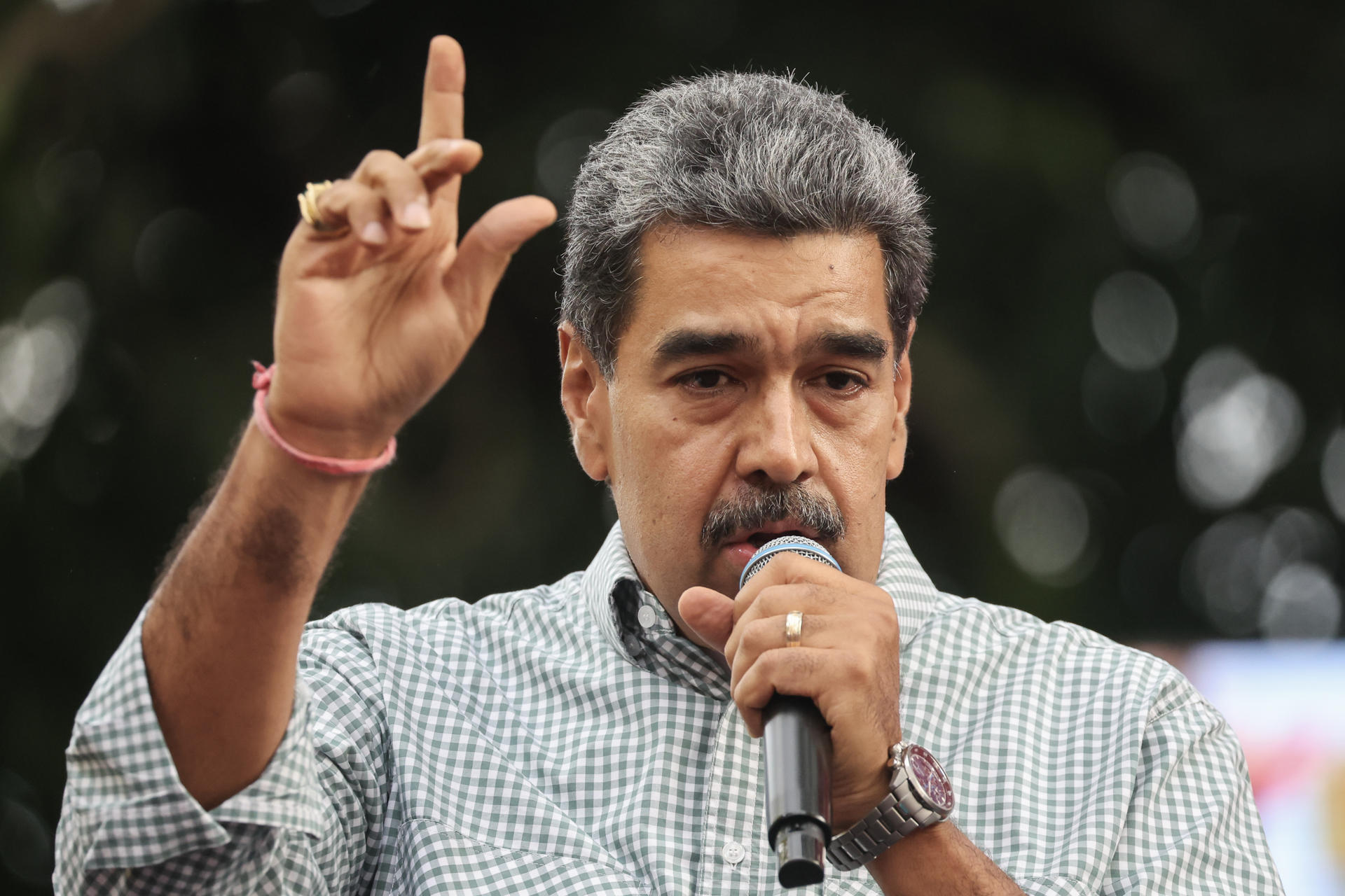 Maduro califica de «basura» el proyecto de ley de EE.UU. que veta contratos con Venezuela