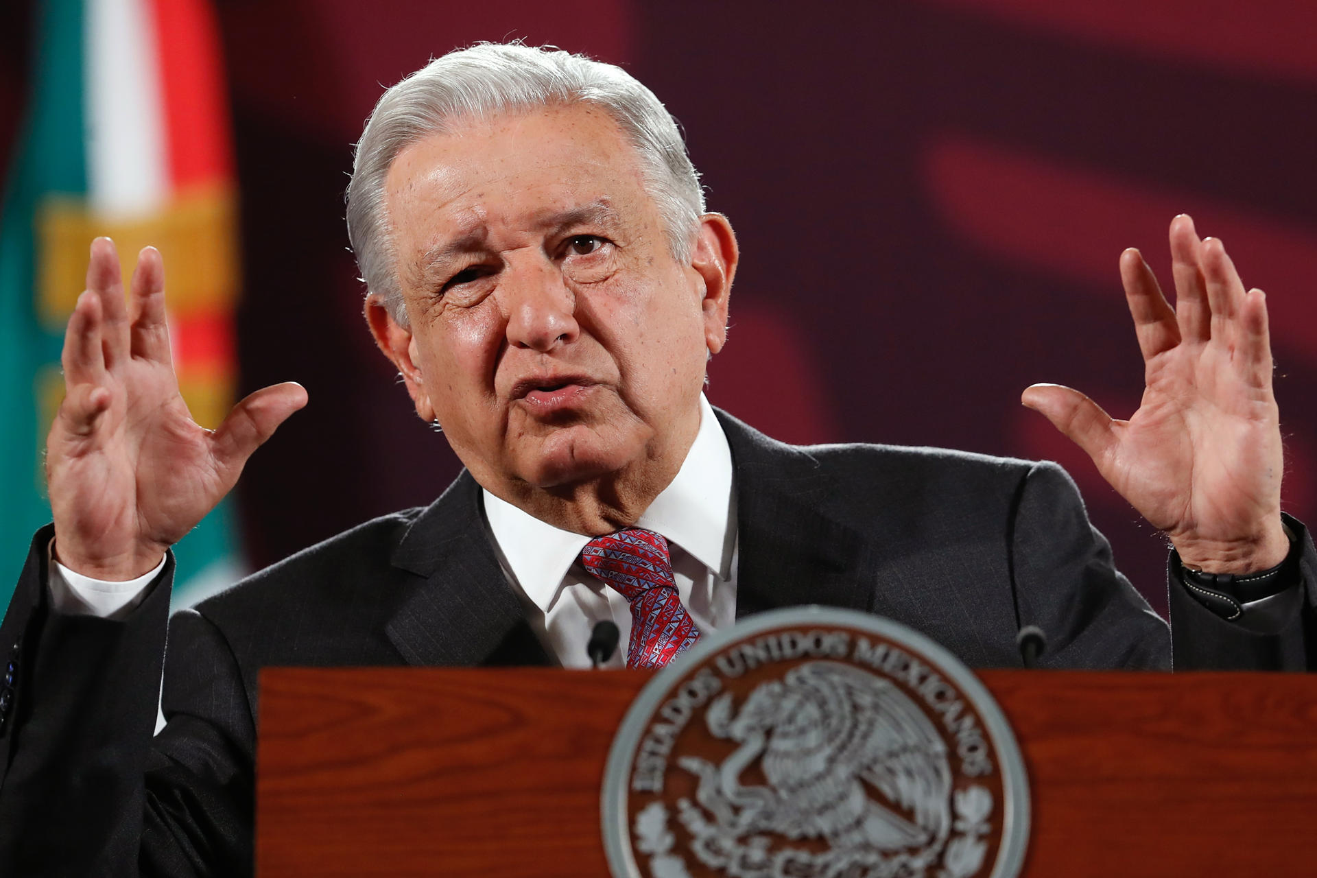 López Obrador niega que en México haya un desbordamiento de flujo migratorio