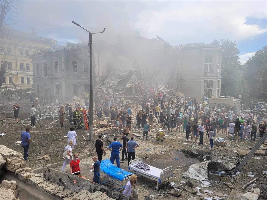 Caos, rabia y solidaridad en el hospital infantil de Kiev atacado por Rusia