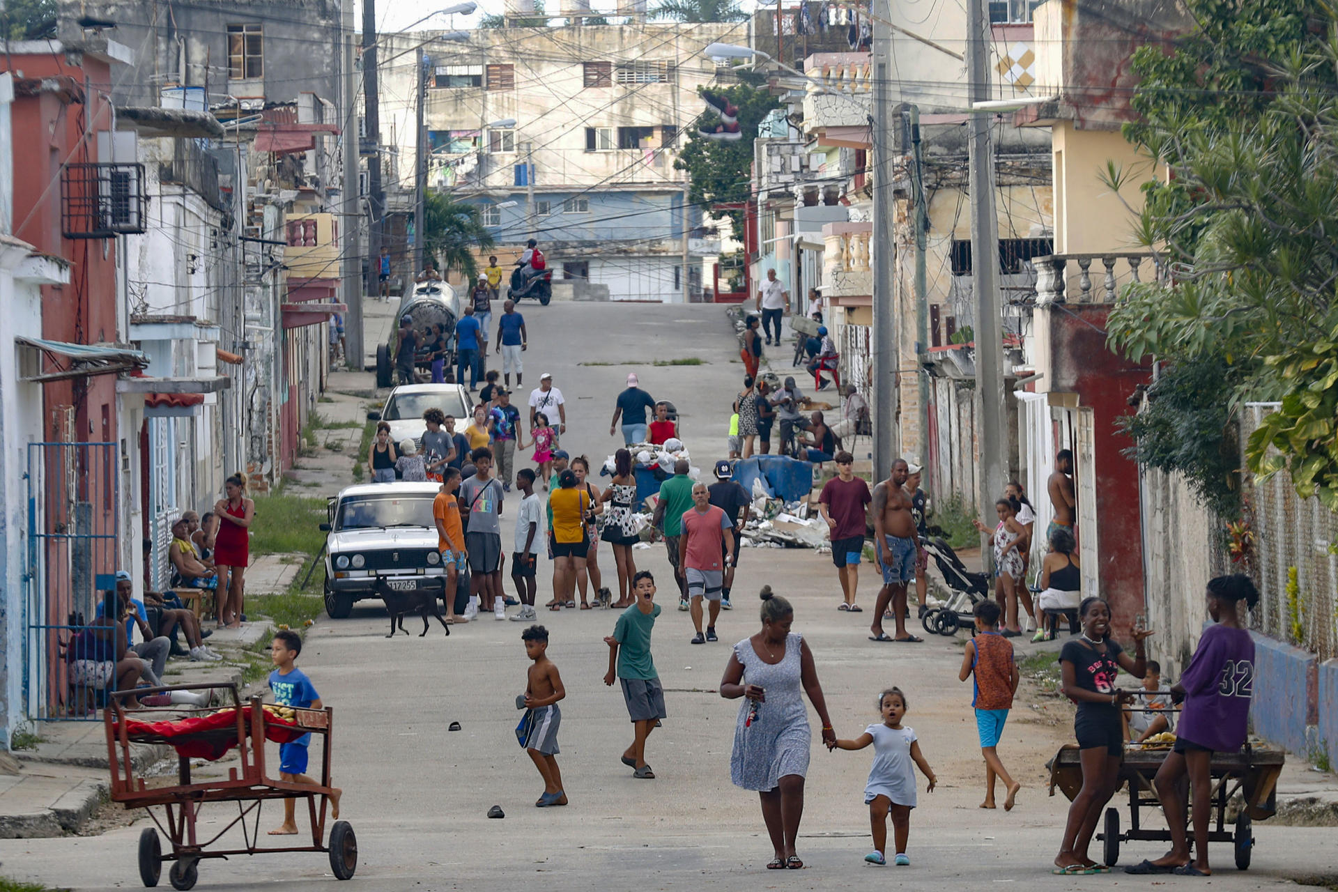 ONG registra 28 protestas menores en los últimos tres días en Cuba a raíz del apagón total