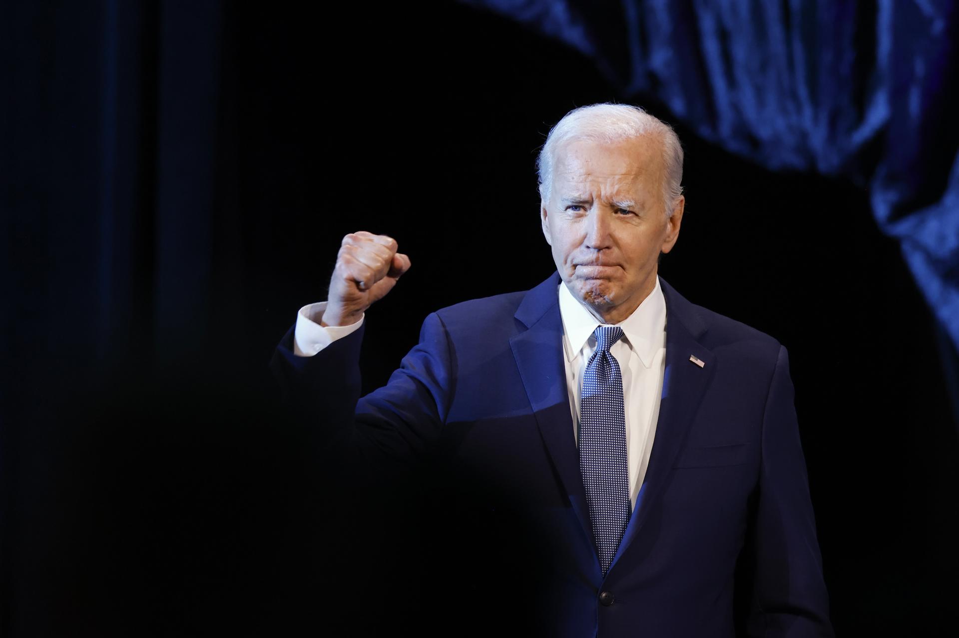 Biden anuncia que reanudará sus actos de campaña la semana próxima