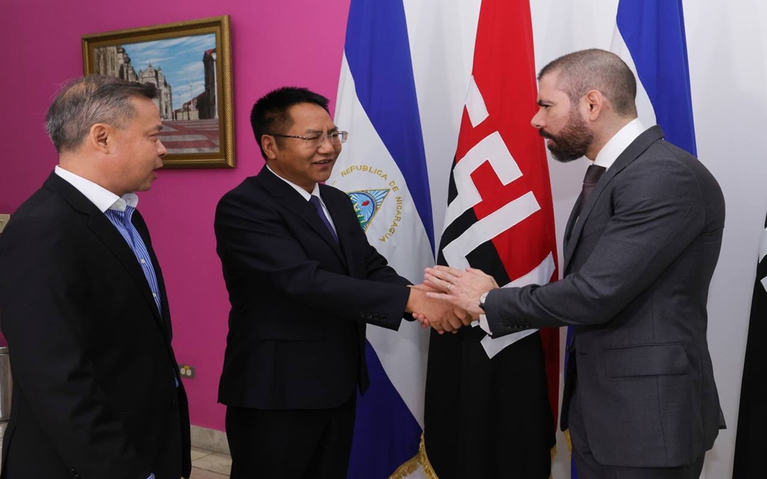 La dictadura otorga proyectos mineros, energéticos y ambientales a empresas chinas
