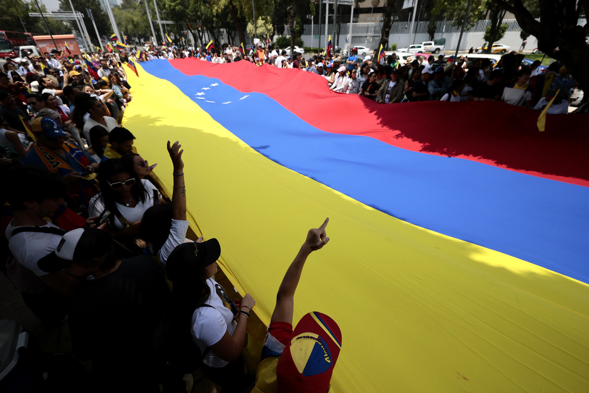 Venezolanos gritan contra el fraude desde diferentes partes del mundo