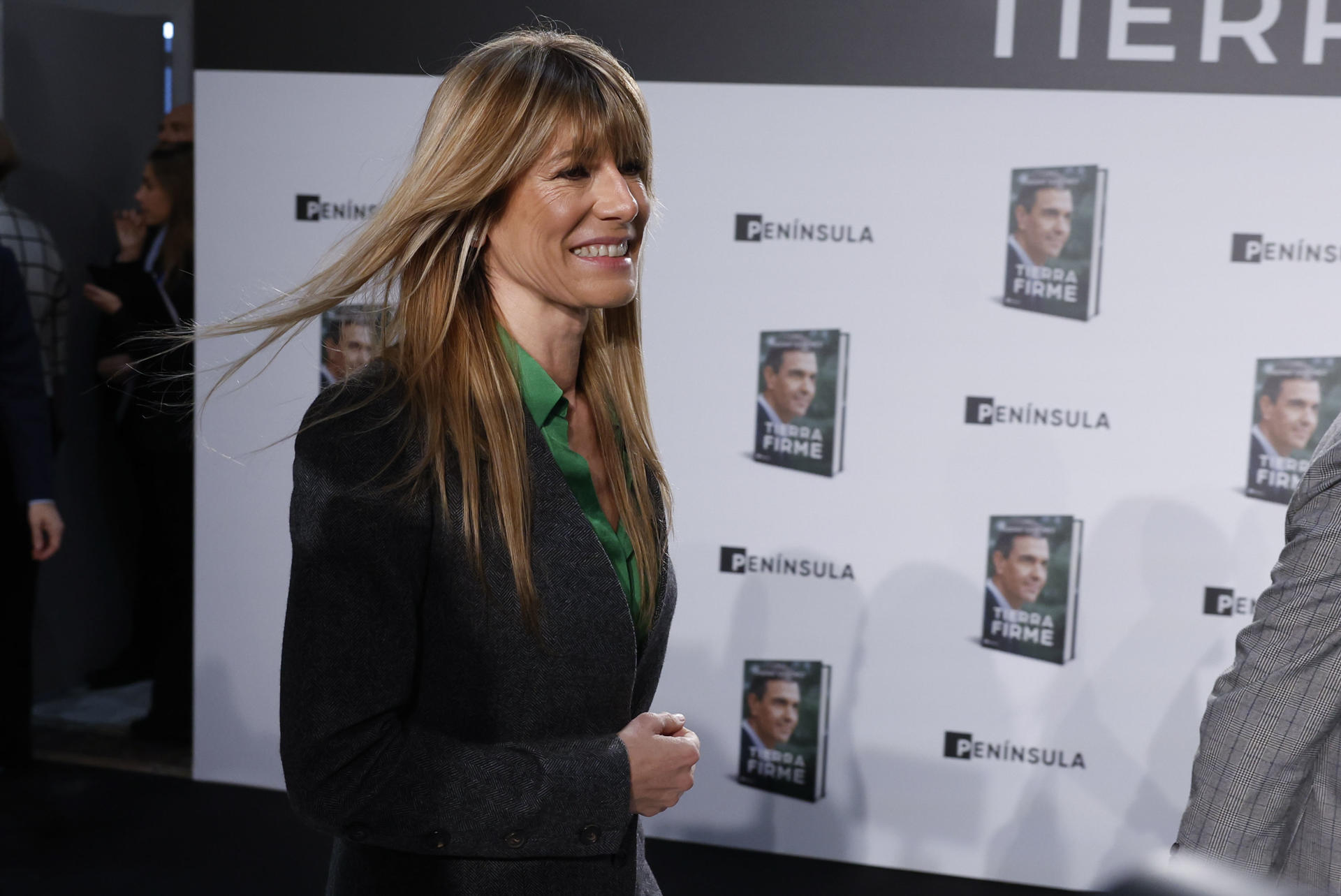 Un juez español rechaza citar a la mujer de Sánchez por informaciones «no contrastadas»