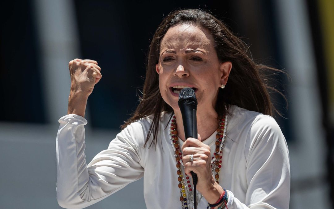 Machado pide al mundo actuar ante la «tortura» contra antichavistas en embajada argentina