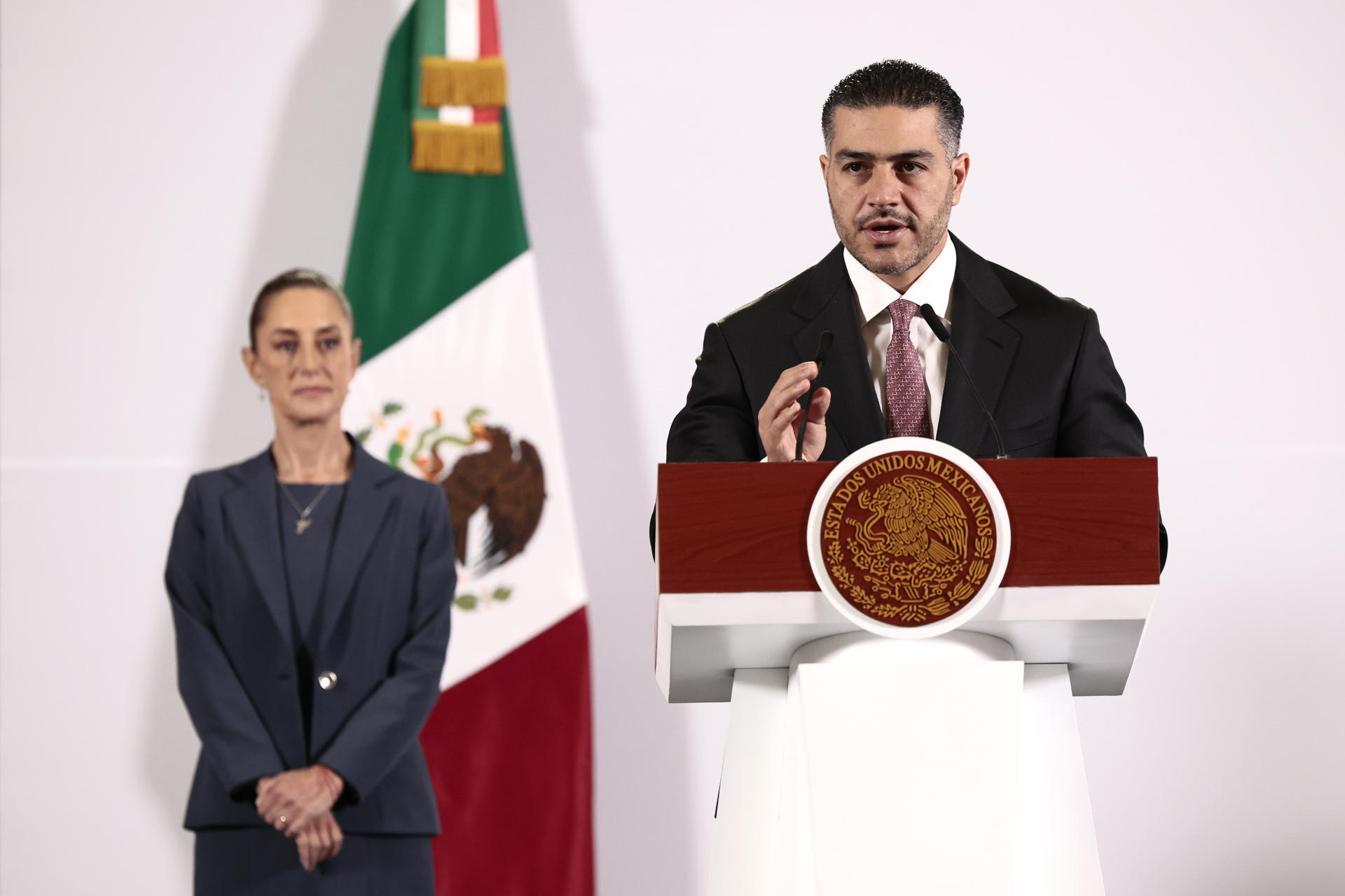 México ha detenido a 3.015 criminales y 390.740 pastillas de fentanilo con Sheinbaum