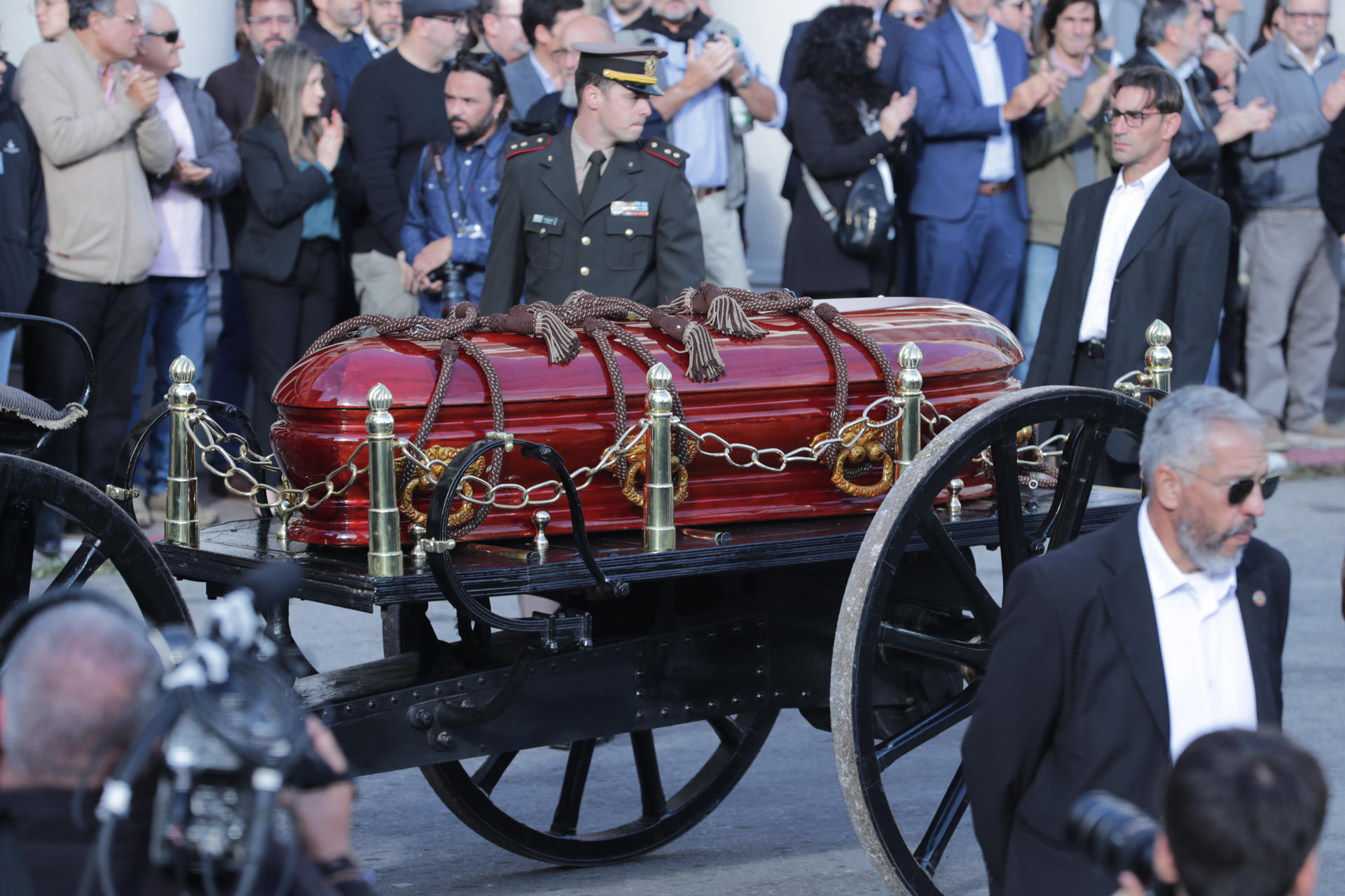 Comienza el cortejo fúnebre del expresidente uruguayo José Mujica