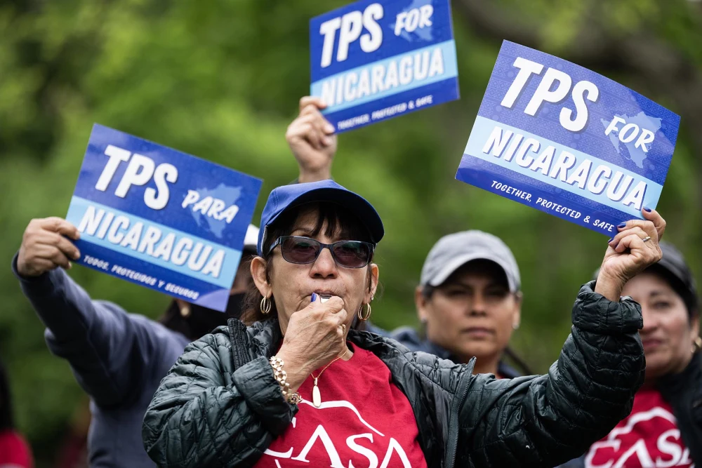 Nicaragüenses con TPS demandan a la Administración Trump para intentar frenar las deportaciones