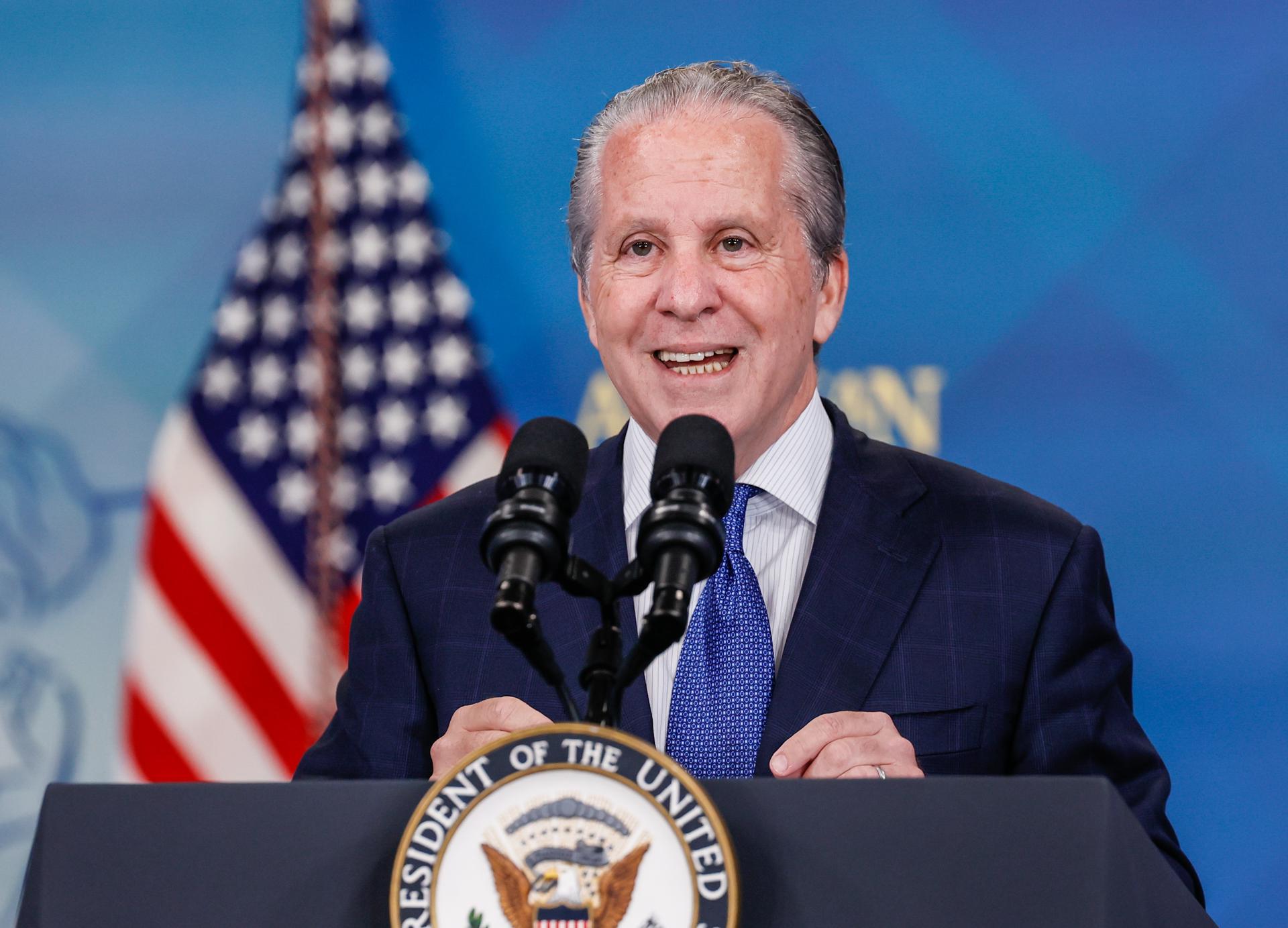 Asesor económico de Biden deja la Casa Blanca para unirse a la campaña de Kamala Harris