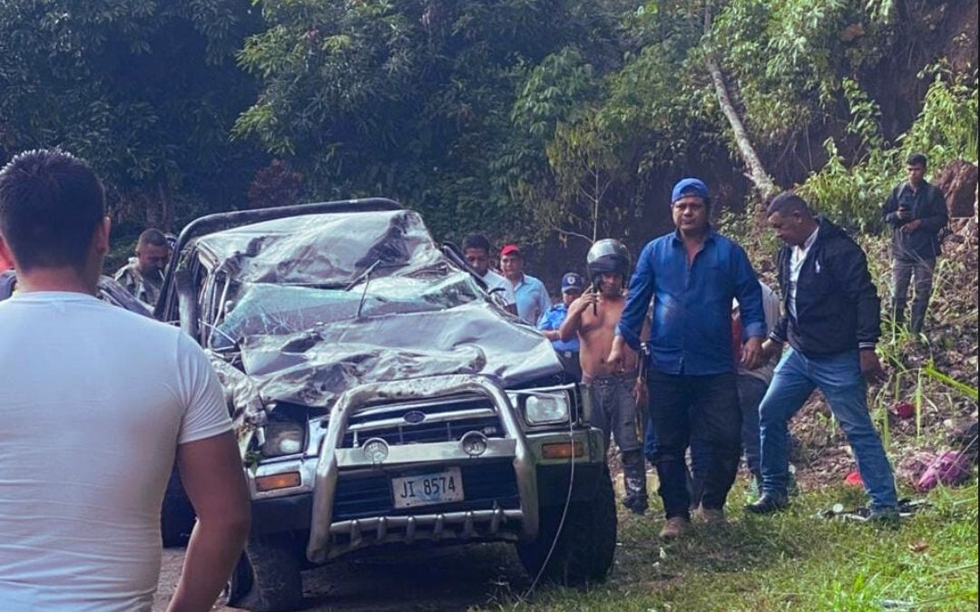 Tragedia de El Cuá: vuelco de camioneta deja 2 fallecidos y 15 heridos