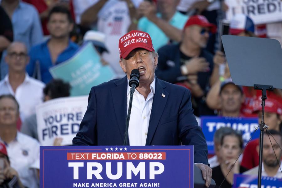 Trump se burla de los lapsus de Biden: «Gran trabajo, Joe»
