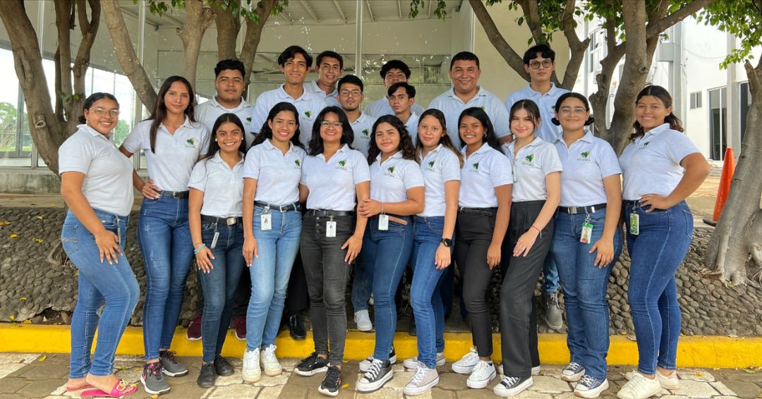 Zozobra en el Instituto Victoria, niegan expedientes a los alumnos y solo les piden “calma”