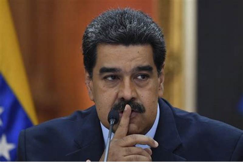 El régimen de Maduro denuncia una «operación de intervención» contra sus comicios por nueve países.