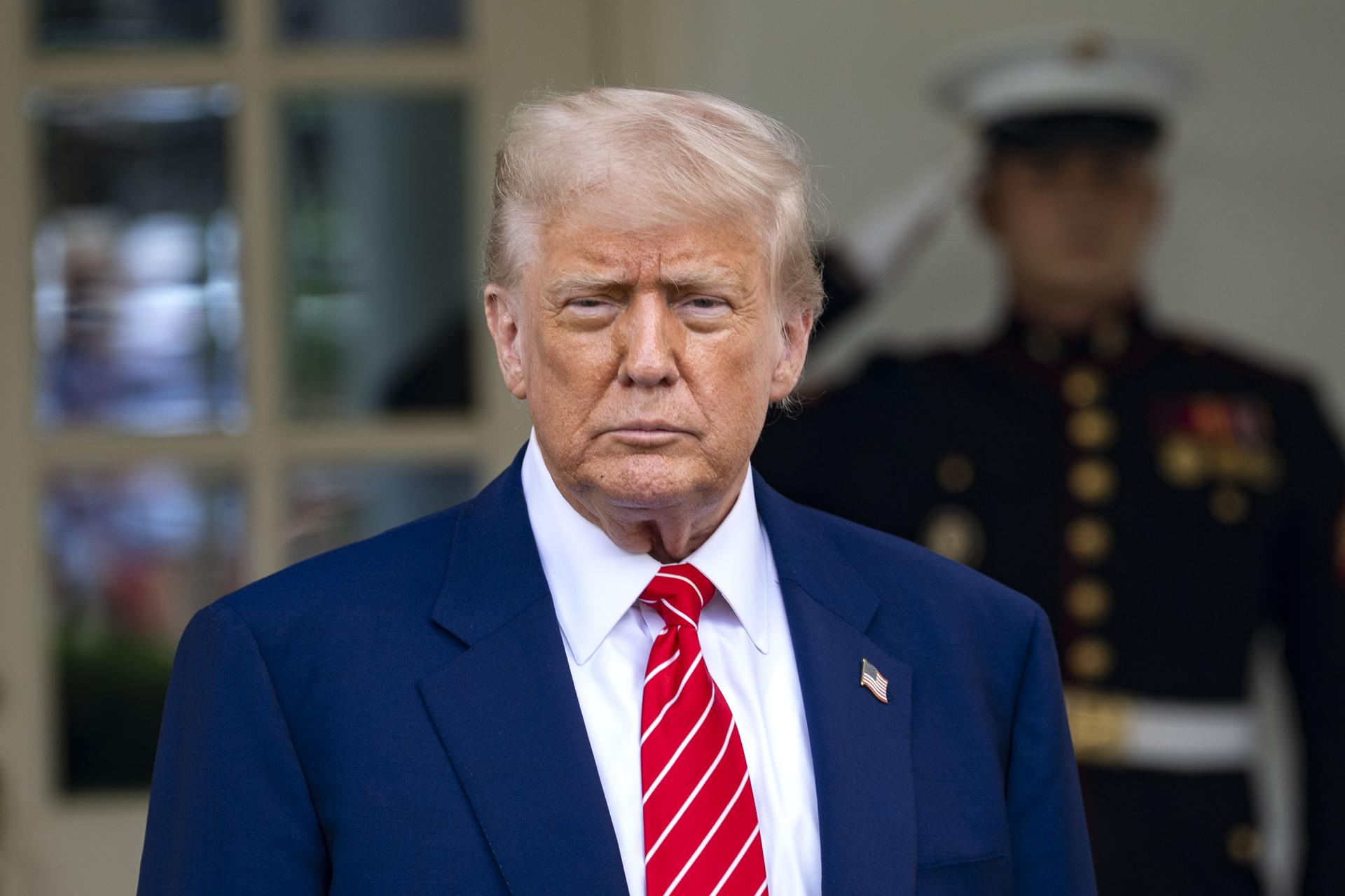 Trump insta al Supremo a revocar el estatus legal de beneficiarios del parole en EEUU