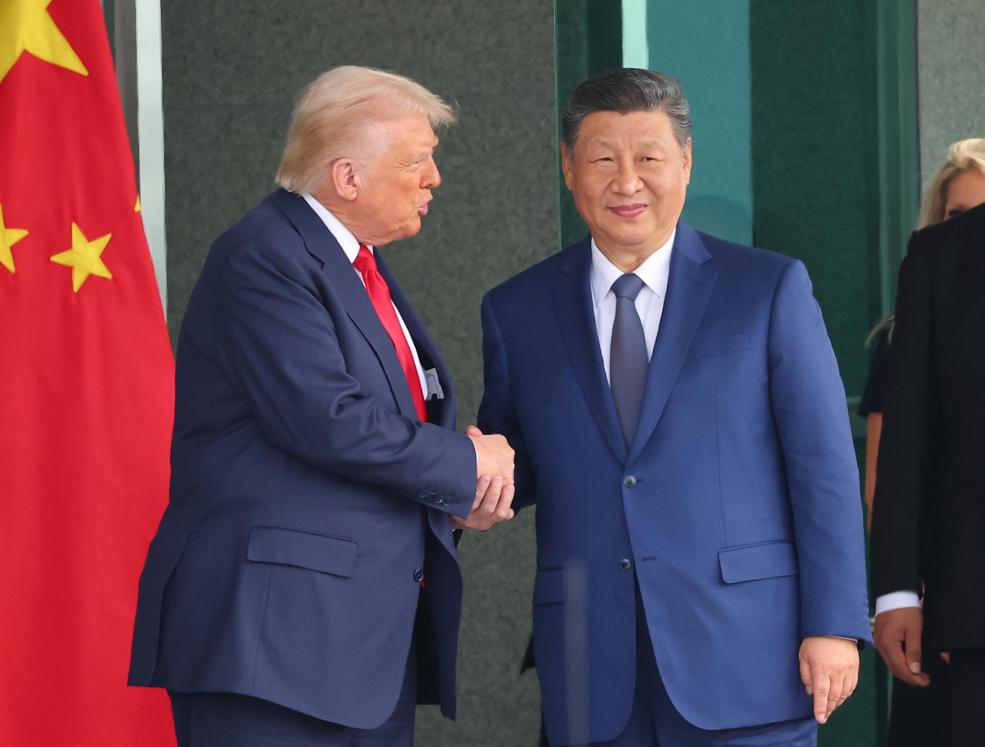 Trump confirma que viajará a Pekín en abril para reunirse con Xi