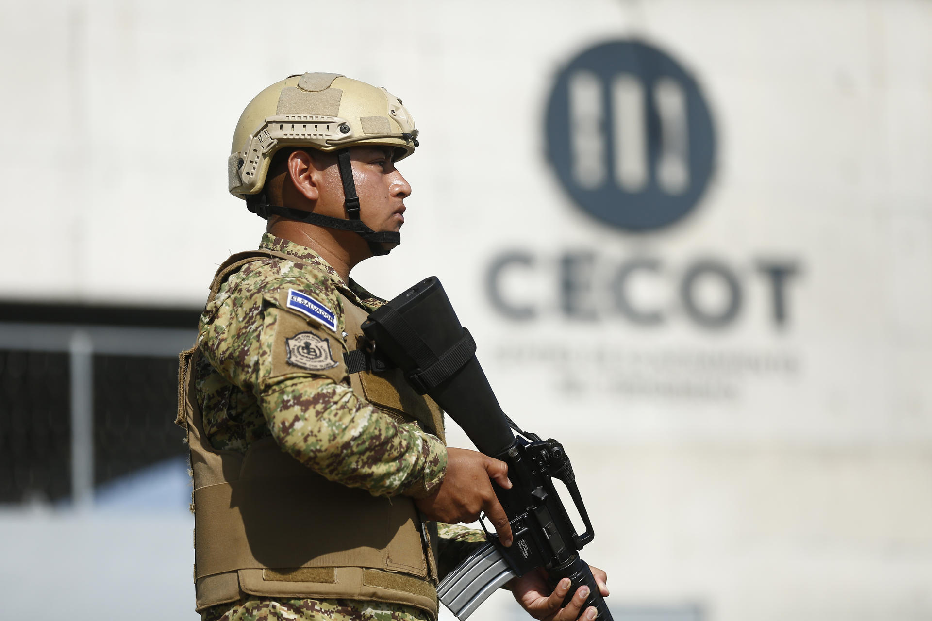 EEUU sabía que mayoría de migrantes enviados a El Salvador no tenía antecedentes, según un informe