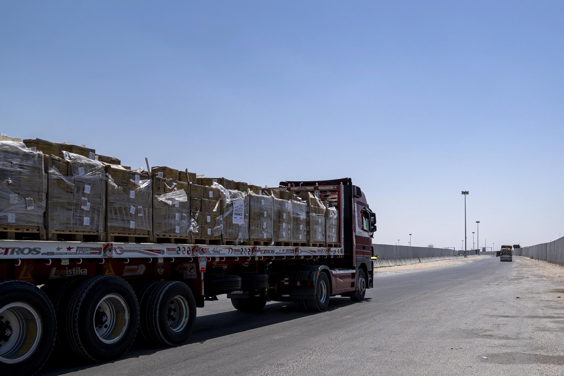 Denuncian cuatro muertos en nuevo ataque israelí contra un convoy humanitario en Gaza