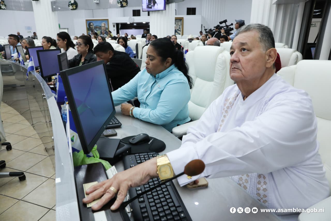 Moisés Absalón Pastora se lanza contra Trump: «Es un déspota, criminal, proxeneta y estúpido»