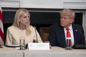Trump ordena divulgar el testimonio del gran jurado que acusó formalmente a Epstein
