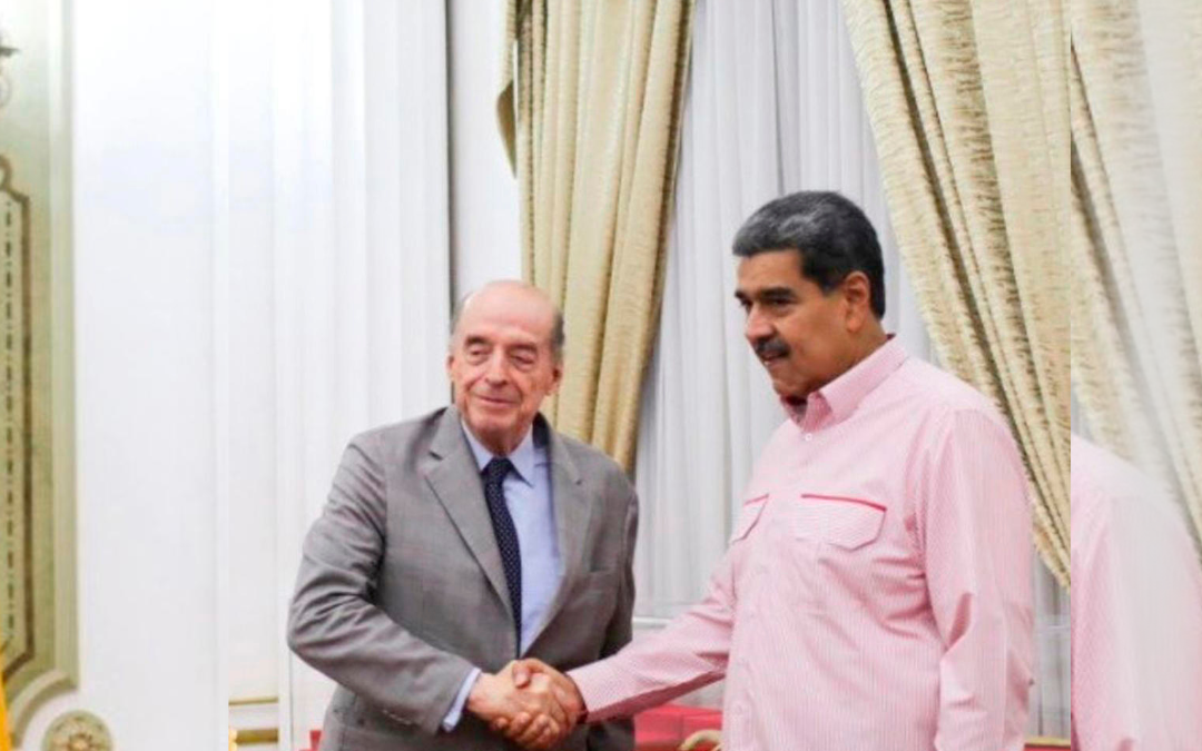 Excanciller colombiano se reúne con Maduro, mientras Colombia intenta mediar en crisis