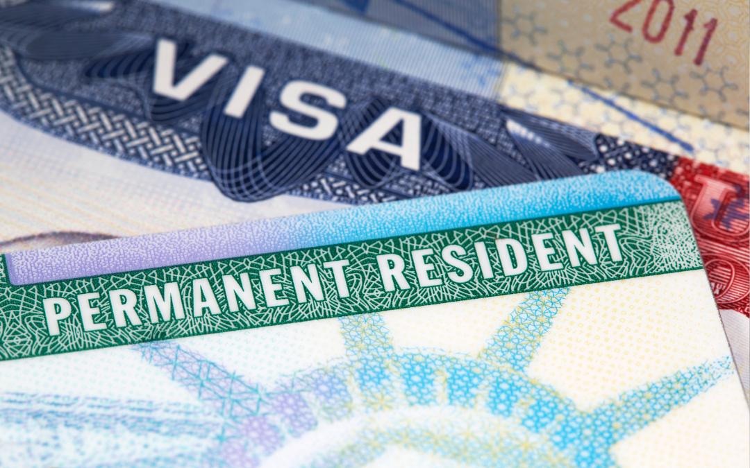 Trump suspende solicitudes de residencia a refugiados, entre ellos reasentados