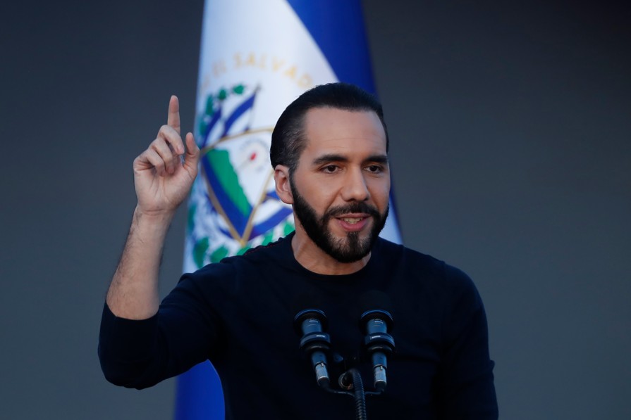 Denuncian vicios en la reforma que permite reelección indefinida en El Salvador