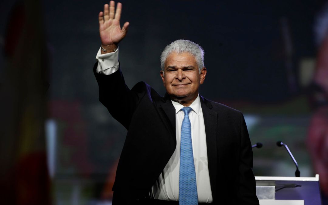 El Supremo de Panamá declara constitucional la candidatura electoral del delfín de Martinelli