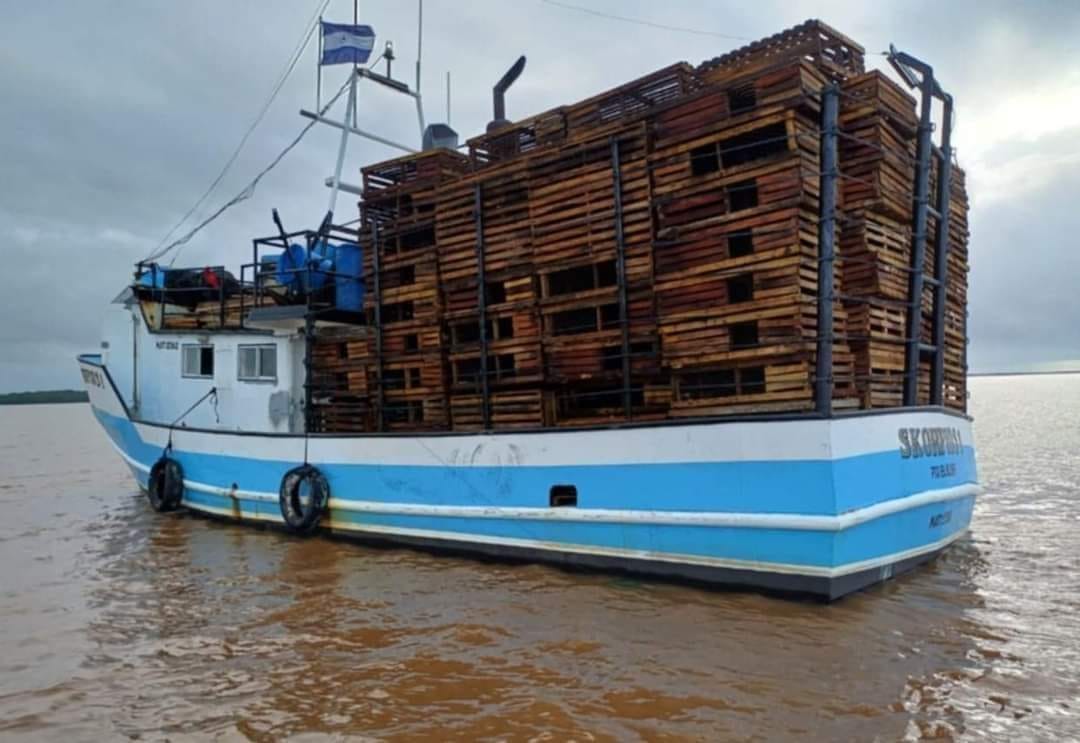 Un fallecido y nueve desaparecidos por naufragio en el Caribe Sur